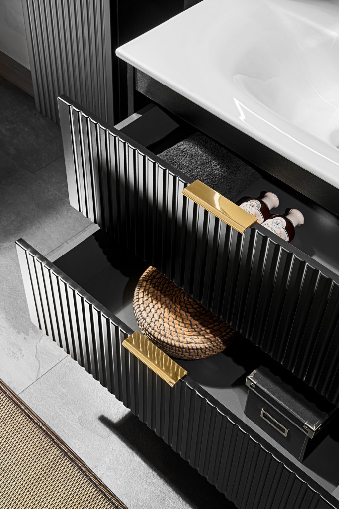 Comad Adel 82-80-B-2S