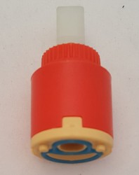 ISVEA - Uzatvárací vršok (10NFS1001I) (YDK00378)