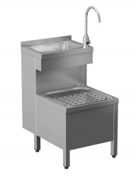 SANELA - Nerezové výlevky Stojaca nerezová výlevka s umývadlom a batériou, sieťové napájanie, matná nerezová (SLVN 02E)